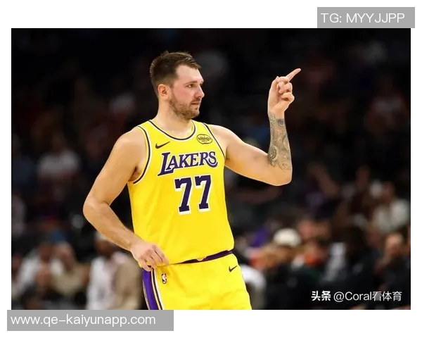 湖人新赛季四场比赛均有球员得分40东契奇和里夫斯表现惊艳